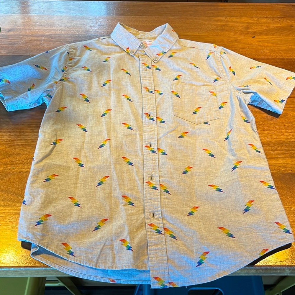 Target Rainbow Thunderbolts M Short Sleeve Shirt Gray